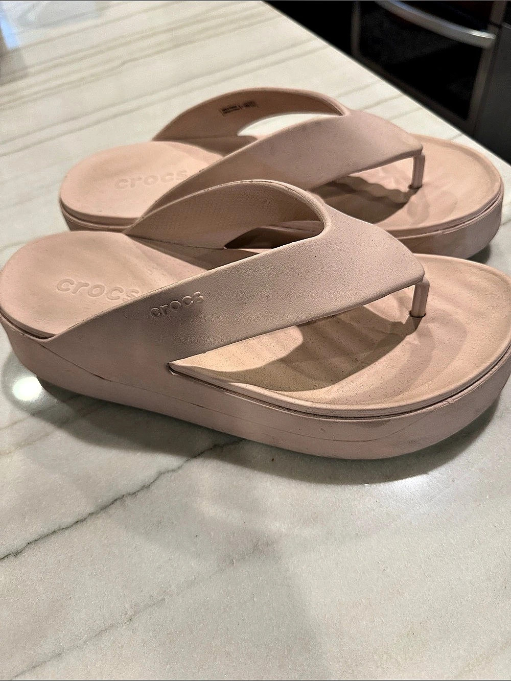 Crocs Getaway Platform Flip Flop Women's Platform Flip Flop Sandals Pink US 9 wi